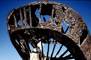 Gerippe eines Schiffswracks